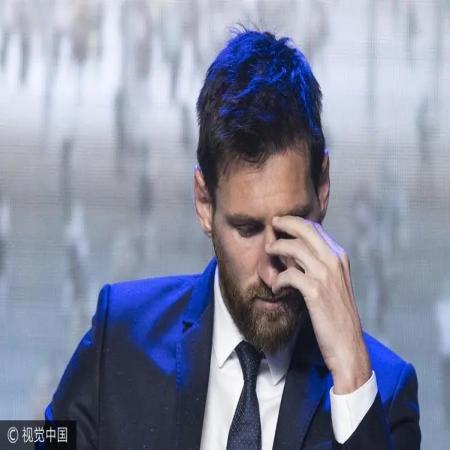 梅西痛苦表情包大全(1)